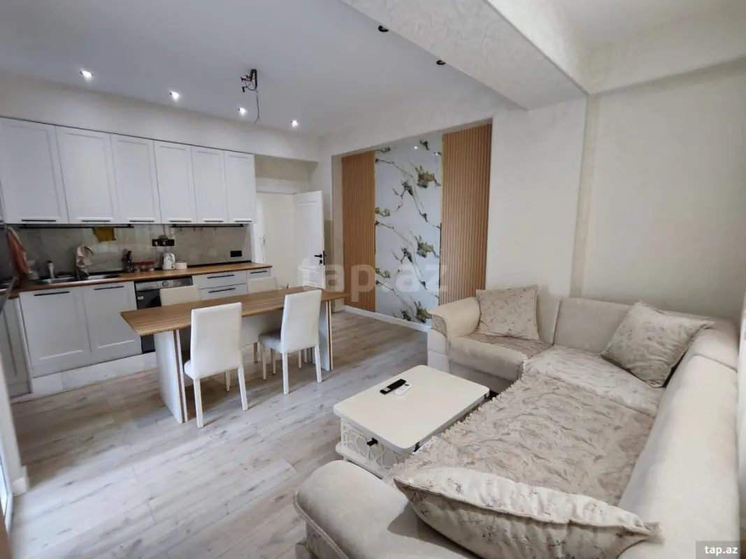 Kirayə verilir 3 otaqlı yeni tikili 85 m²