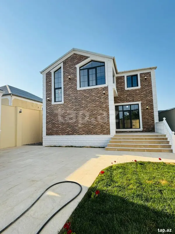 Satılır 5 otaqlı həyət evi 200 m²