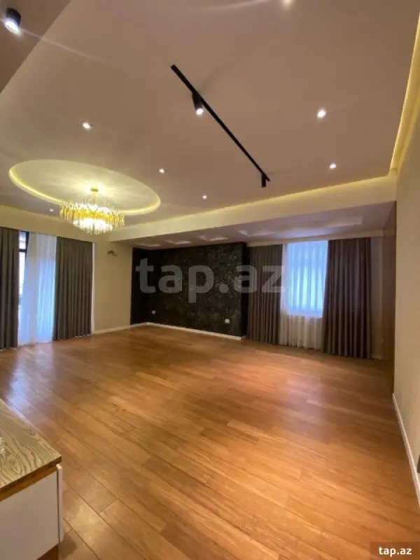 Satılır 2 otaqlı yeni tikili 115 m²