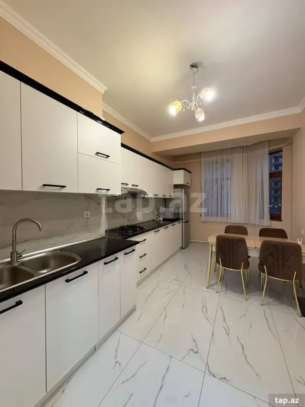 Kirayə verilir 2 otaqlı yeni tikili 102 m²