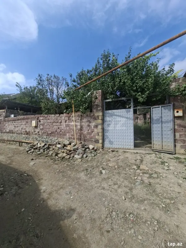 Satılır 3 otaqlı həyət evi 80 m²