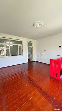 Kirayə verilir 5 otaqlı həyət evi 80 m² — Bakı, M.Ə.Rəsulzadə qəs. 5 otaq 80.00 m²