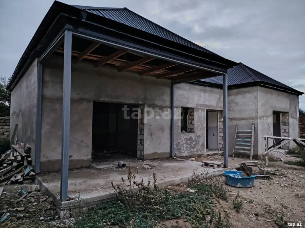 Satılır 5 otaqlı yeni tikili 140 m²