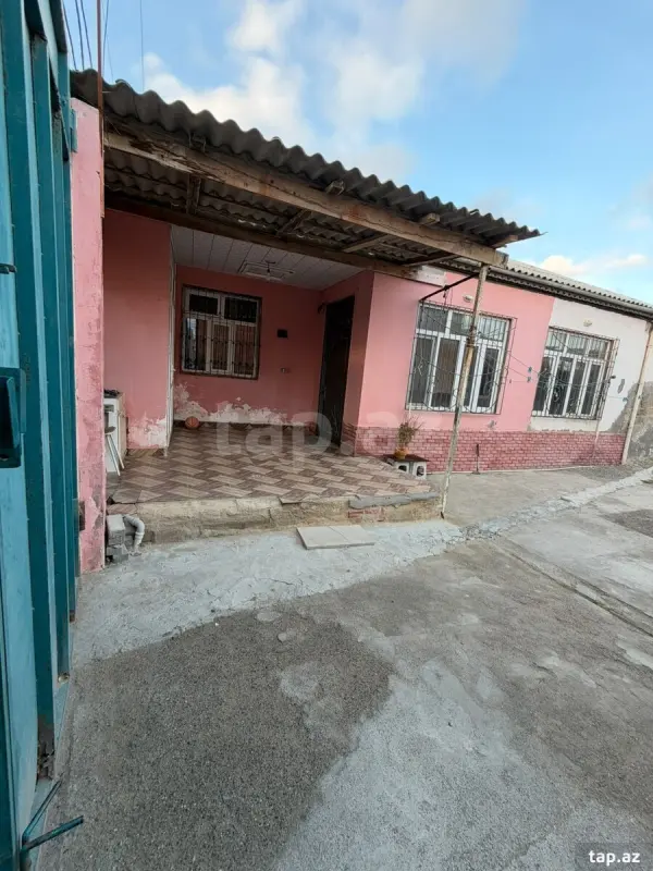 Kirayə verilir 3 otaqlı həyət evi 100.2 m²