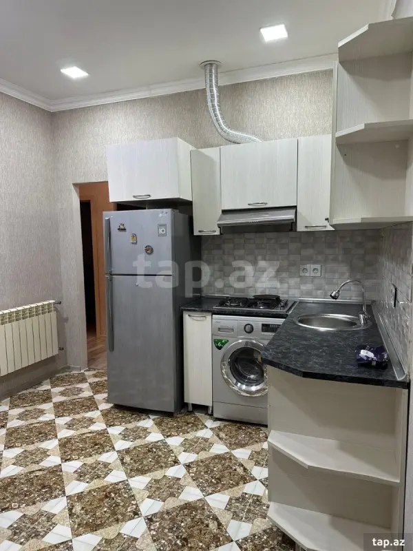Kirayə verilir 2 otaqlı yeni tikili 65 m²