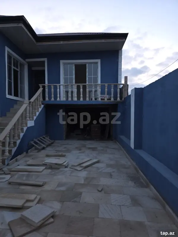 Satılır 3 otaqlı həyət evi 100 m²