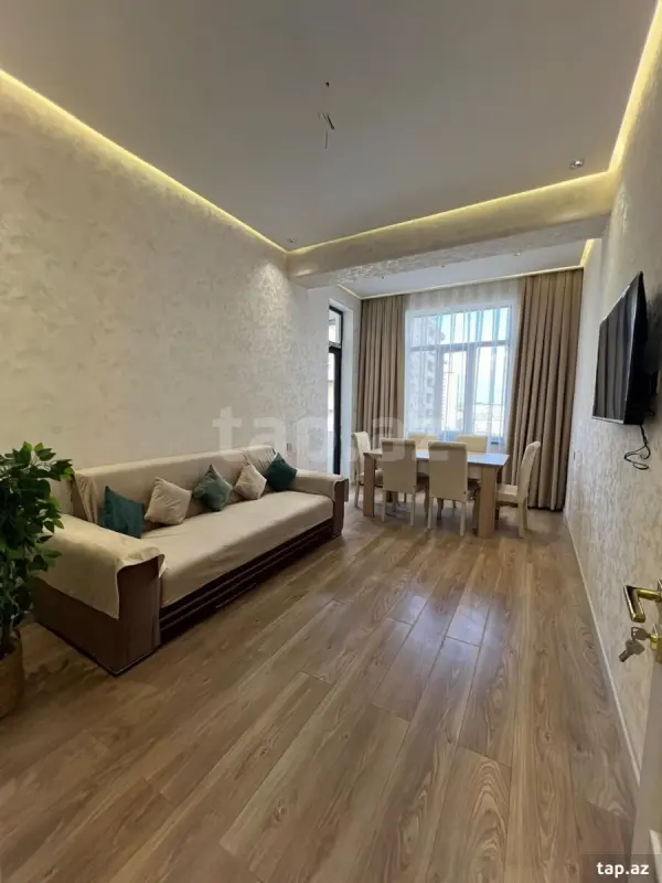 Kirayə verilir 3 otaqlı yeni tikili 90 m²