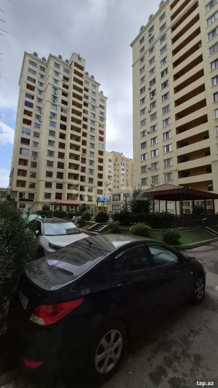 Kirayə verilir 2 otaqlı yeni tikili 70 m²