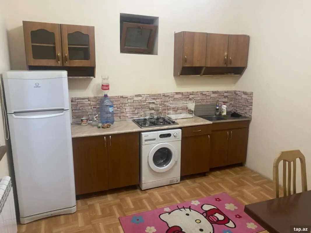 Kirayə verilir 2 otaqlı həyət evi 70 m²