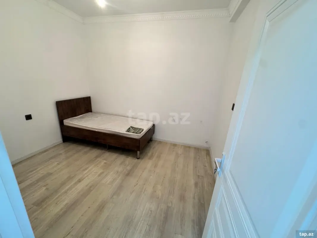 Kirayə verilir 3 otaqlı yeni tikili 80 m²