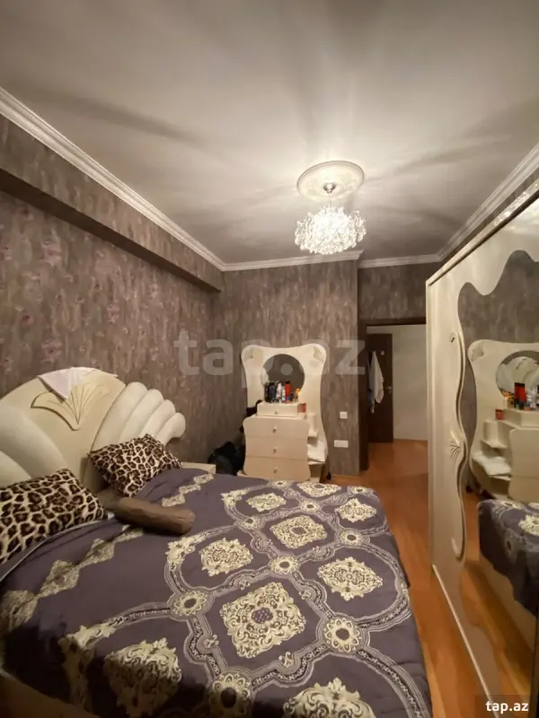 Kirayə verilir 2 otaqlı yeni tikili 65 m²