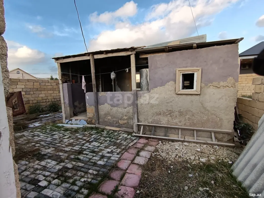 Satılır 2 otaqlı həyət evi 60 m²