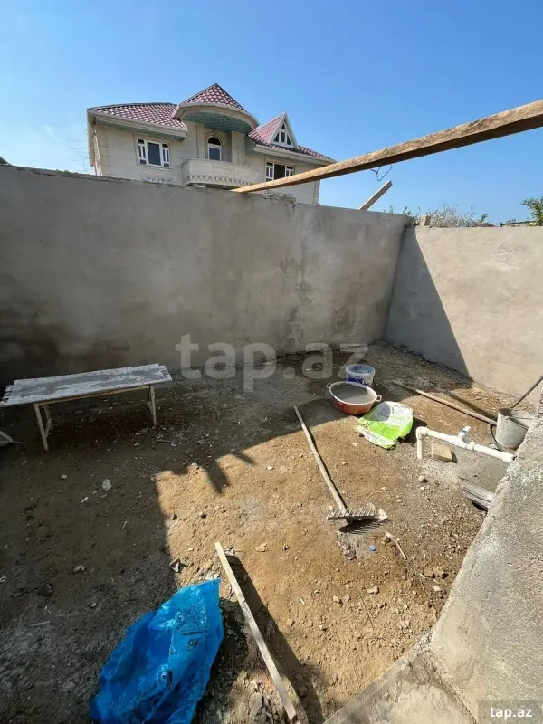 Kirayə verilir 1 otaqlı həyət evi 30 m²