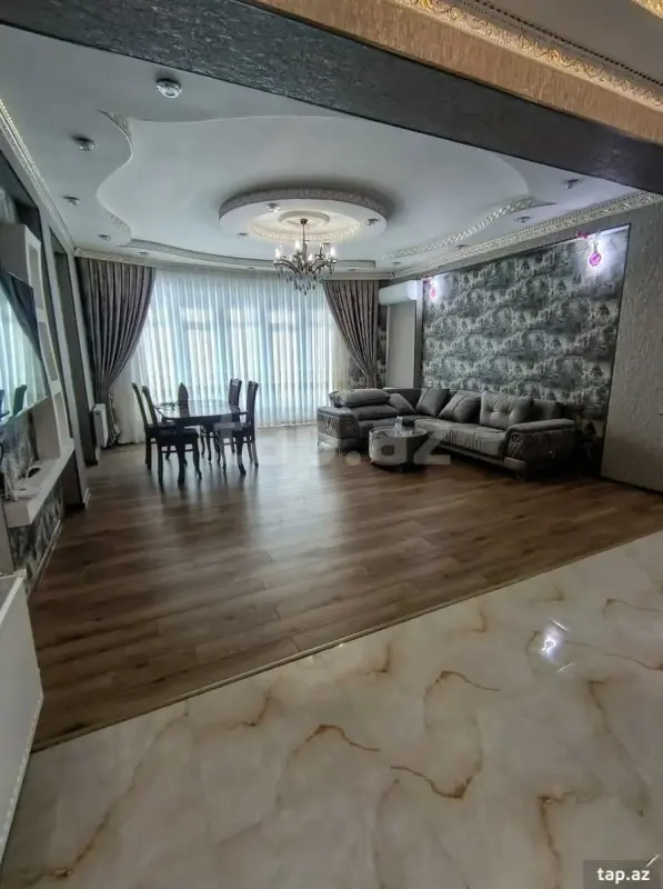 Kirayə verilir 3 otaqlı yeni tikili 130 m²