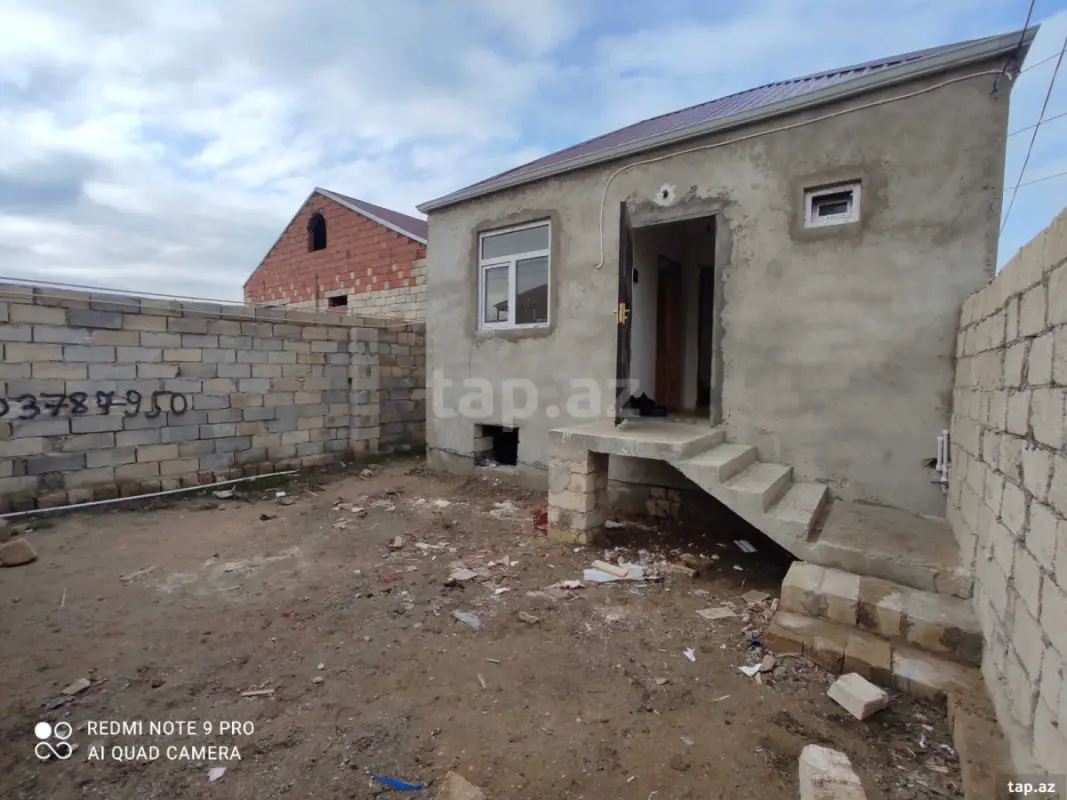 Satılır 1 otaqlı həyət evi 35 m²