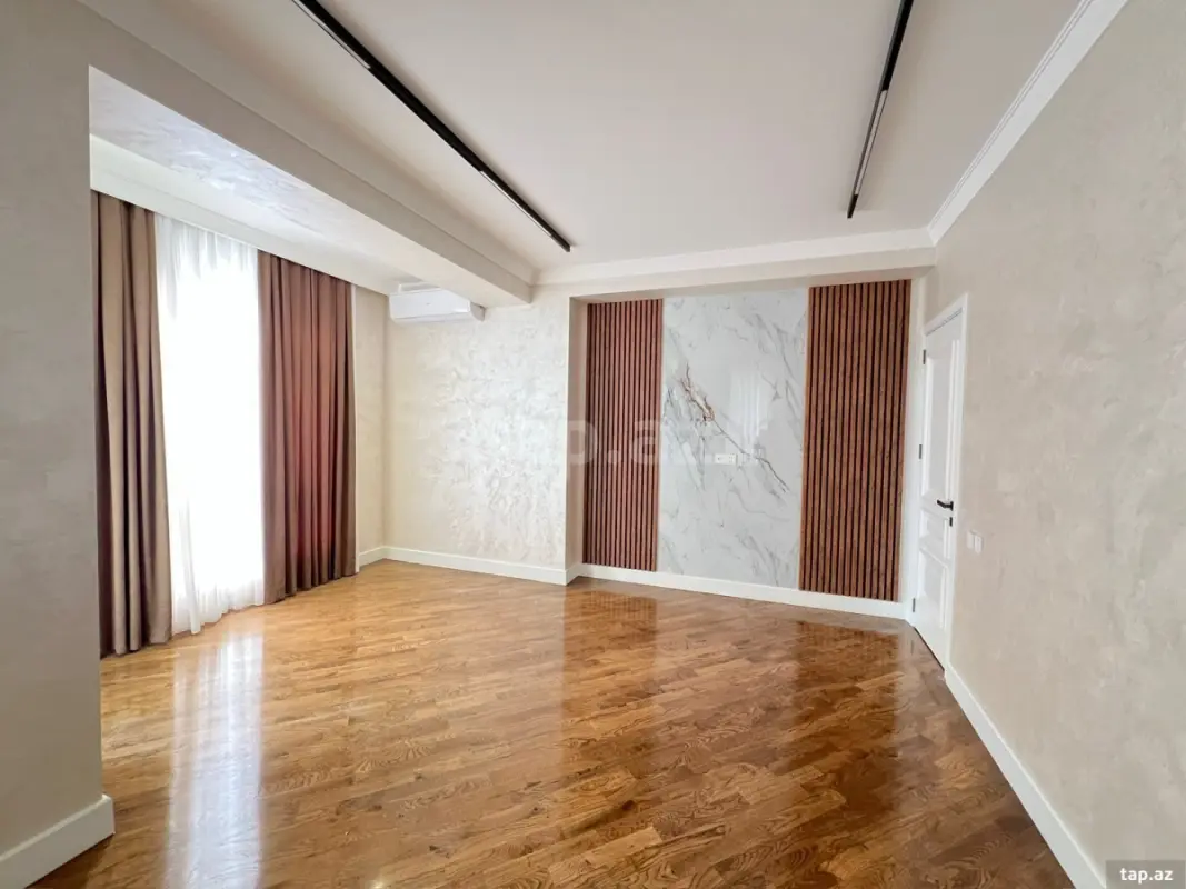 Satılır 3 otaqlı yeni tikili 110 m²
