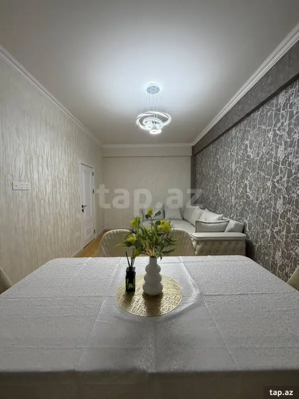 Satılır 2 otaqlı yeni tikili 62 m²