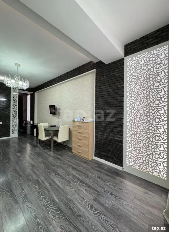 Kirayə verilir 2 otaqlı yeni tikili 70 m²