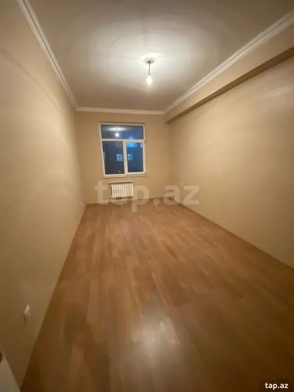 Satılır 4 otaqlı yeni tikili 115 m²