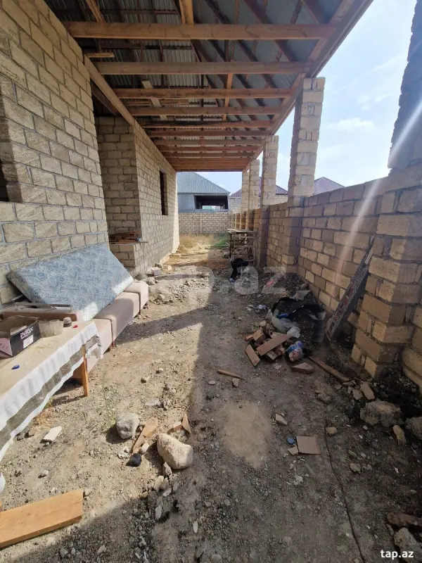 Satılır 4 otaqlı həyət evi 155 m²