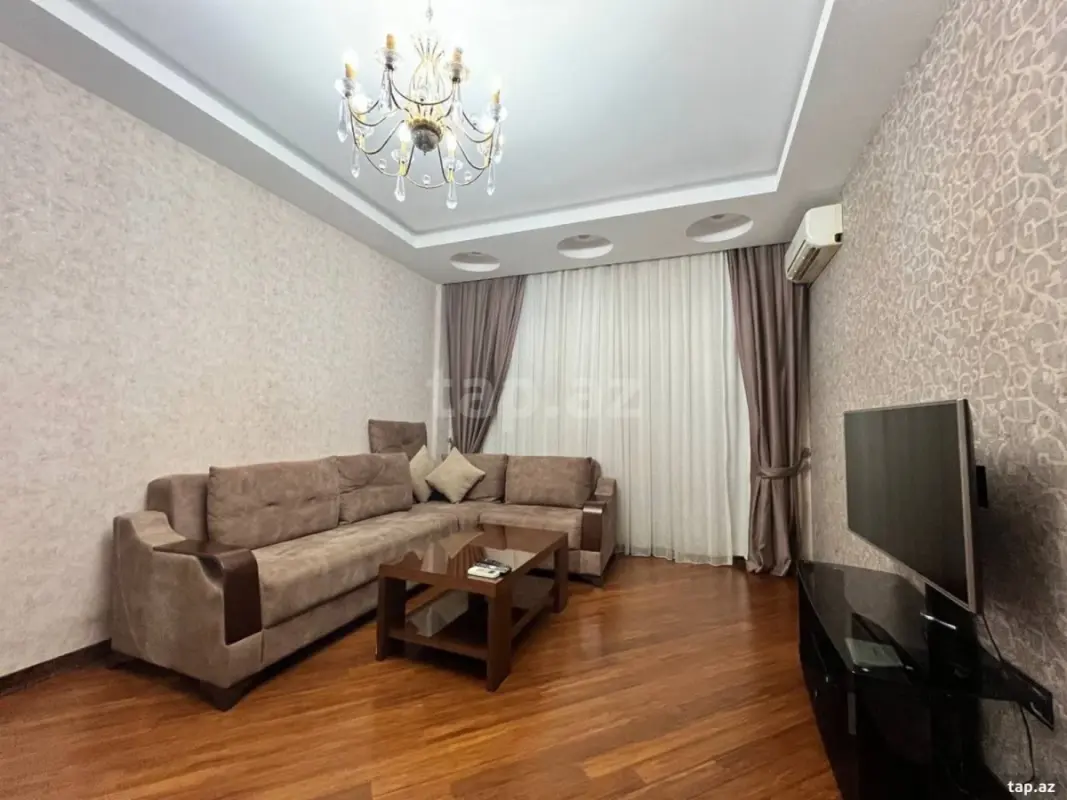 Kirayə verilir 2 otaqlı yeni tikili 80 m²