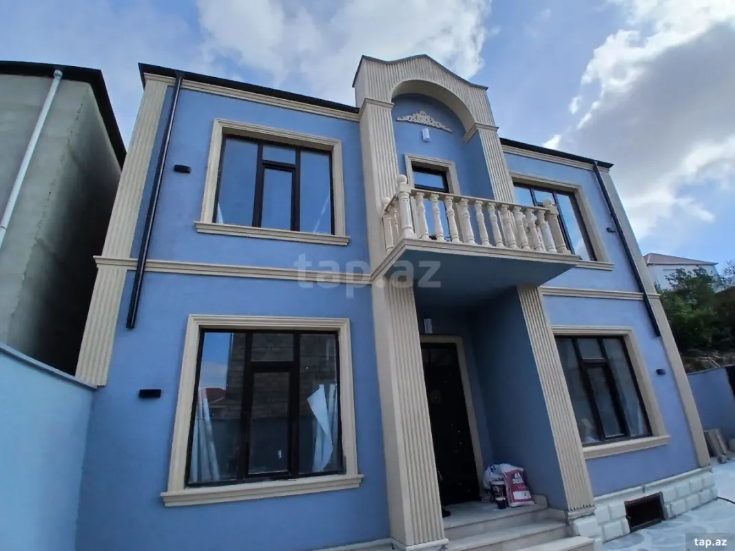 Satılır 4 otaqlı həyət evi 135 m²