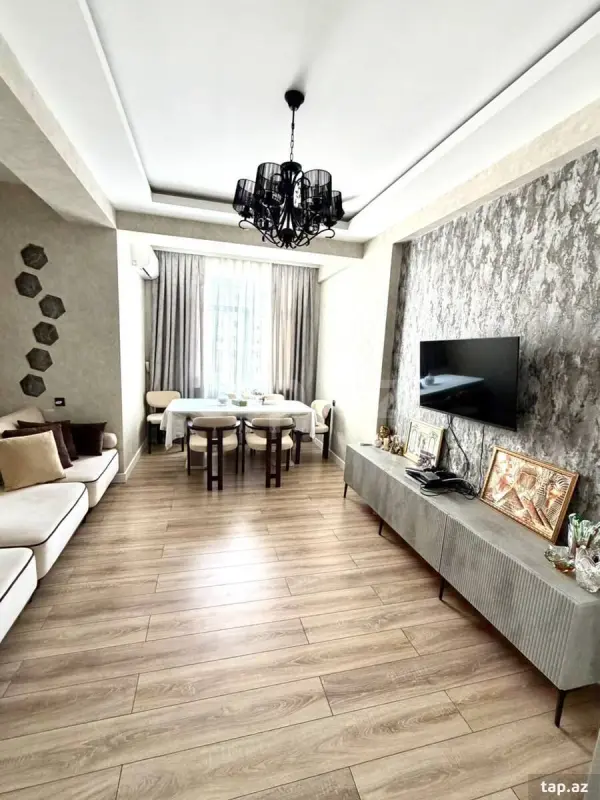 Satılır 3 otaqlı yeni tikili 72 m²