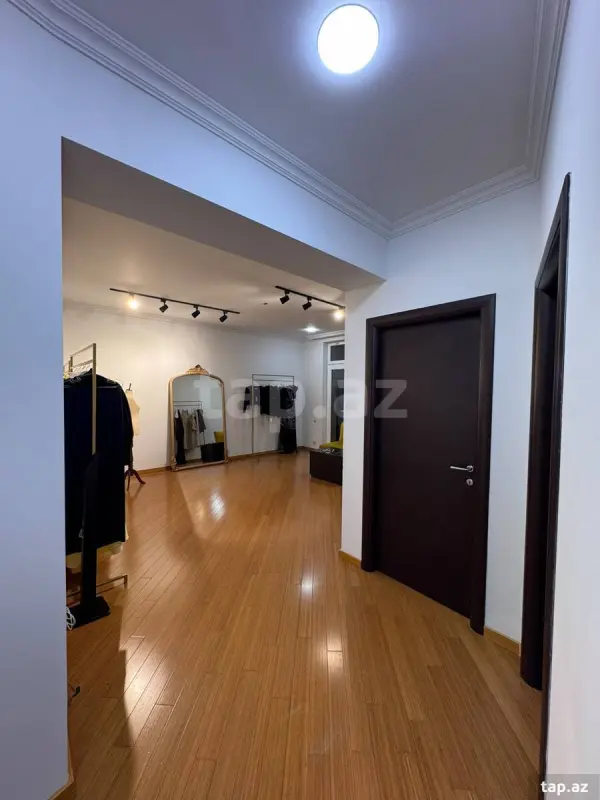 Kirayə verilir 3 otaqlı yeni tikili 100 m²