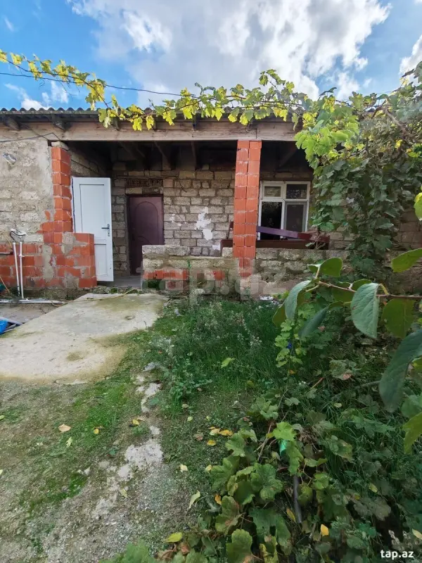 Satılır 3 otaqlı həyət evi 70 m²