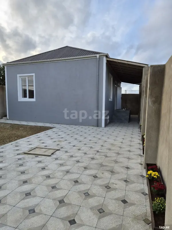 Satılır 3 otaqlı həyət evi 63 m²