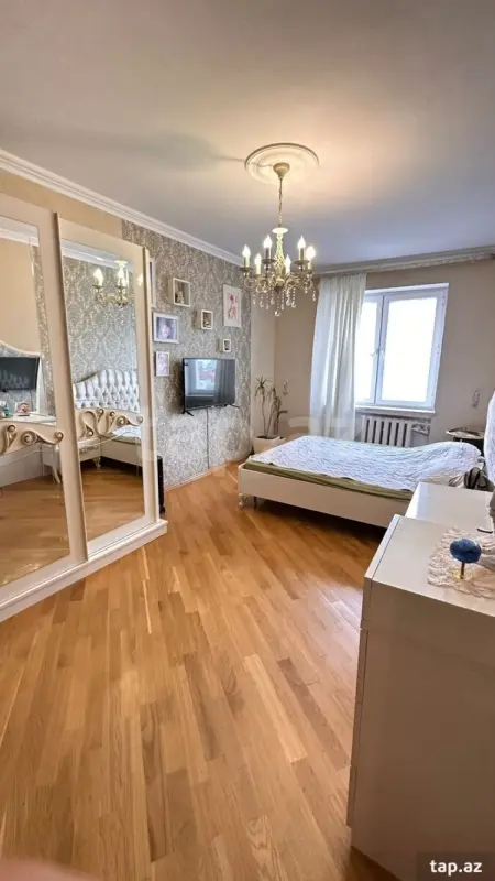 Satılır 4 otaqlı mənzil 100 m²