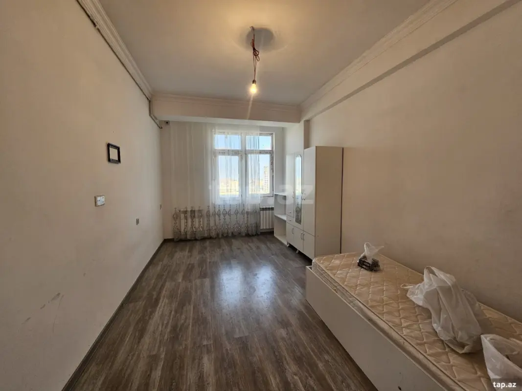 Satılır 1 otaqlı yeni tikili 38 m²