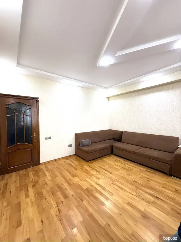 Satılır 2 otaqlı yeni tikili 76 m²
