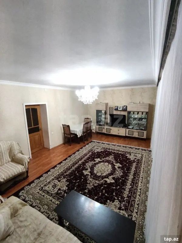 Satılır 5 otaqlı mənzil 100 m²