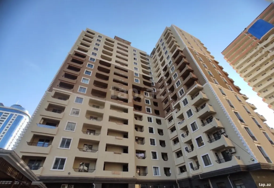 Satılır 1 otaqlı yeni tikili 77 m²