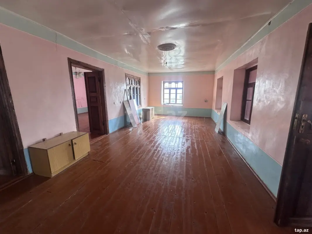 Satılır 5 otaqlı həyət evi 144 m²