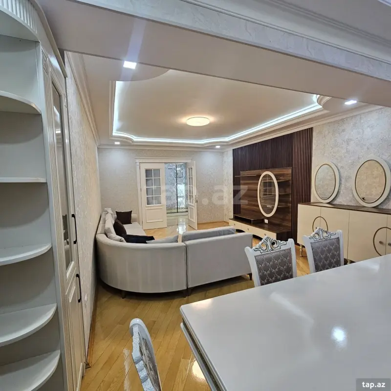Satılır 3 otaqlı yeni tikili 115 m²