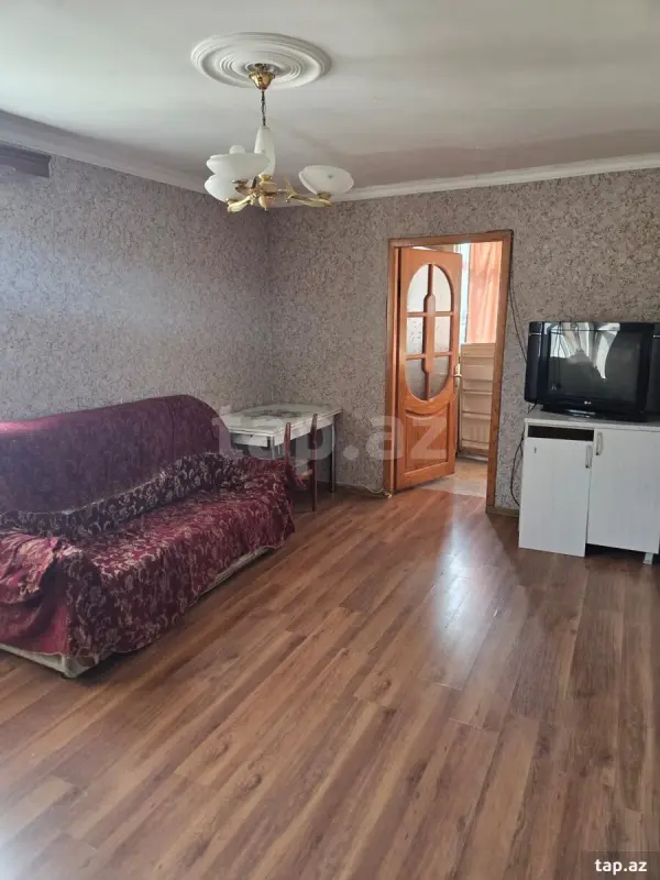 Kirayə verilir 2 otaqlı mənzil 45 m²