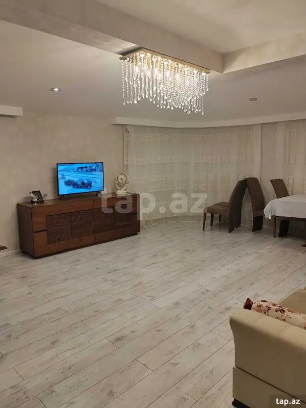 Satılır 3 otaqlı yeni tikili 117 m²