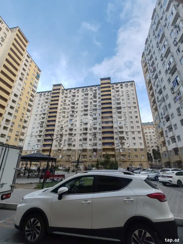 Satılır 2 otaqlı yeni tikili 57 m²