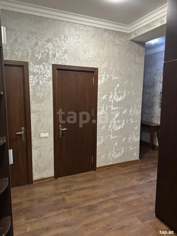 Kirayə verilir 2 otaqlı yeni tikili 90 m²