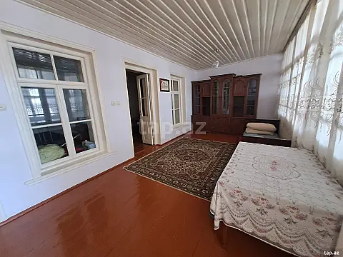 Kirayə verilir 3 otaqlı həyət evi 80 m² — Şəki 3 otaq 80.00 m²