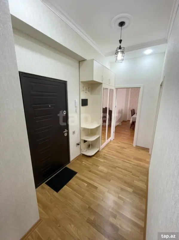 Kirayə verilir 2 otaqlı yeni tikili 71 m²