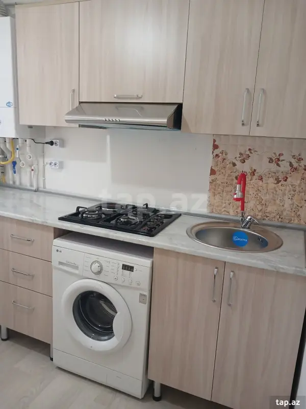 Kirayə verilir 1 otaqlı yeni tikili 42 m²