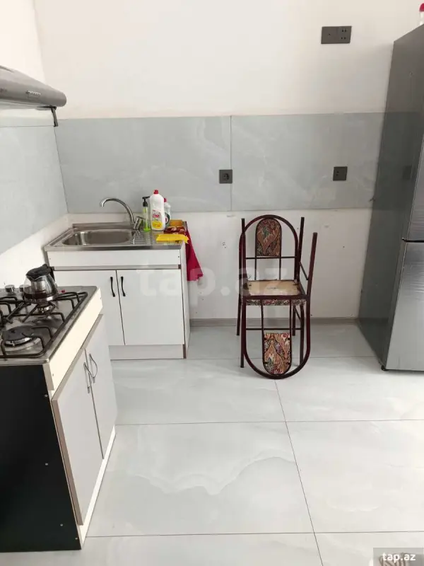 Kirayə verilir 2 otaqlı yeni tikili 120 m²