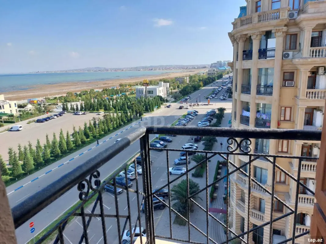 Kirayə verilir 3 otaqlı yeni tikili 100 m²