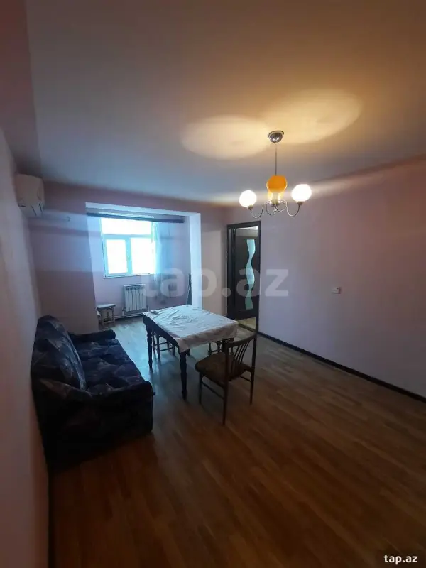 Kirayə verilir 2 otaqlı mənzil 75 m²