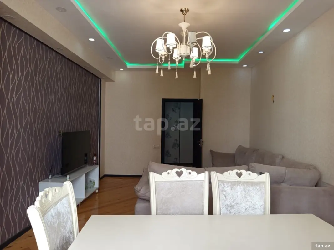 Kirayə verilir 3 otaqlı yeni tikili 100 m²