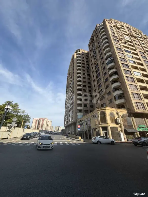 Satılır 2 otaqlı yeni tikili 64 m²