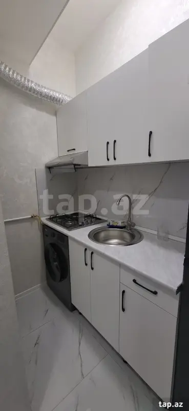 Kirayə verilir 2 otaqlı yeni tikili 50 m²